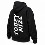 Hoodie Regular · TOBEY NIZE – Dreiviertelansicht